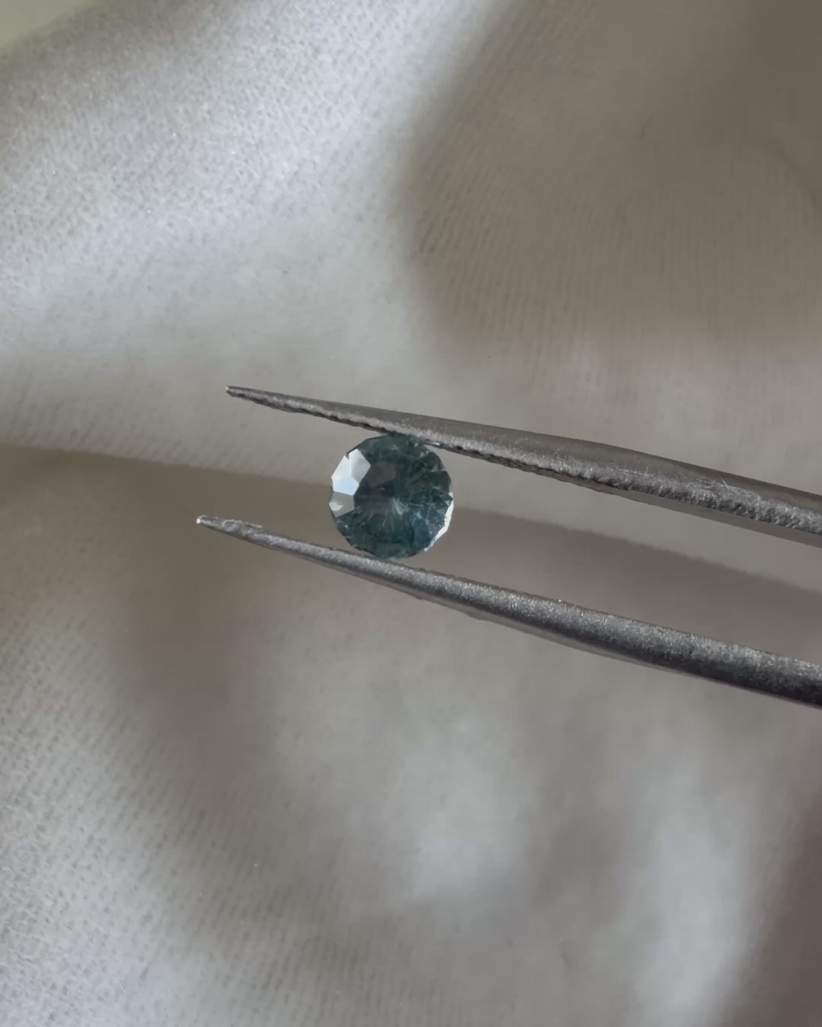 0.64 ct Blue Montana Sapphire